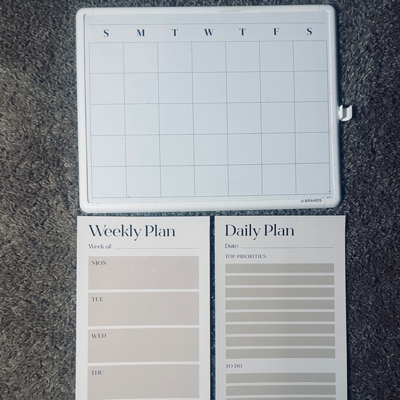 Planners - Picture 1 of 3